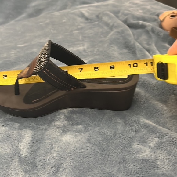 Grendha Womens Size 8 Brown Thong Platform Wedge Sandals Flip Flops Shoes - Picture 5 of 6